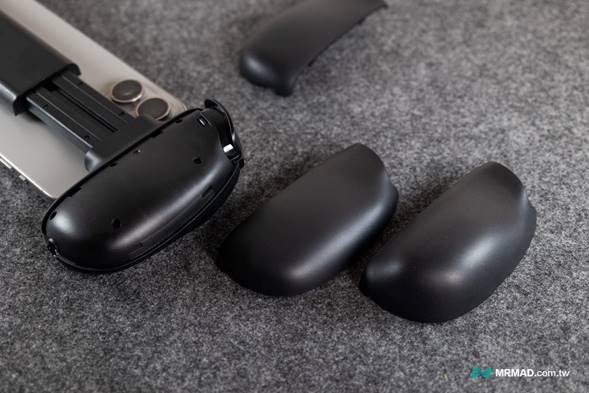 Serafim S3's interchangeable grips with different thickness