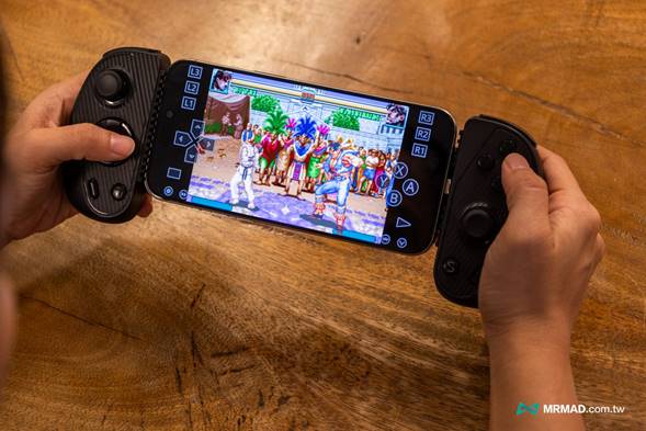 Play Street Fighter with the Serafim S3 Game Controller for iPhone on the table