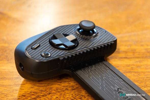 The left side of the Serafim S3 with a D-pad and the left thumbstick